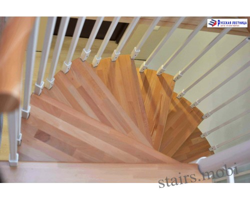 Винтовая лестница Кама пластиковый поручень накладки на ступени бук D1050 H=3340