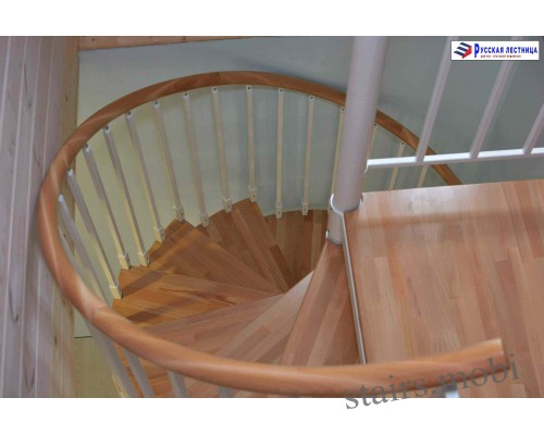 Винтовая лестница Кама пластиковый поручень накладки на ступени бук D1800 H=3760